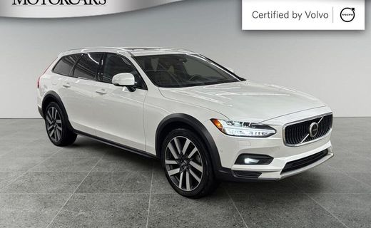 2022 Volvo V90CC Inscription