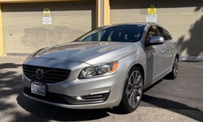 2015 Volvo V60 Premier NON R