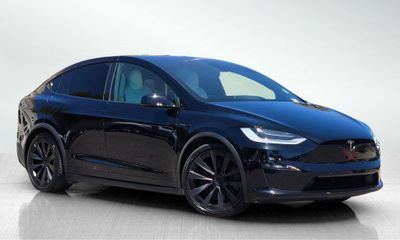2023 Tesla Model X Standard Range