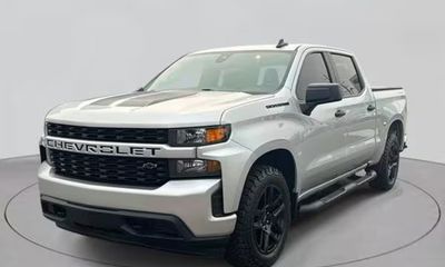 2022 Chevrolet Silverado LTD Custom