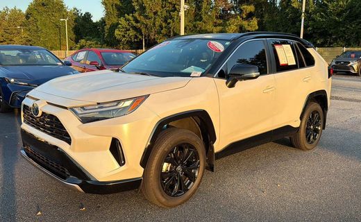 2024 Toyota RAV4 XSE