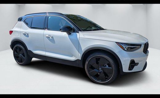 2026 Volvo XC40 Ultra Black Edition