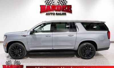 2025 GMC Yukon XL Denali