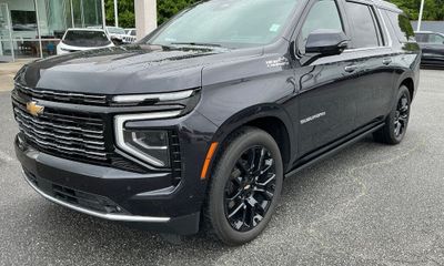 2025 Chevrolet Suburban High Country