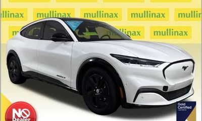 2021 Ford Mustang Mach-E California Route 1