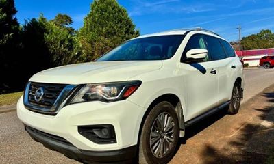 2017 Nissan Pathfinder S