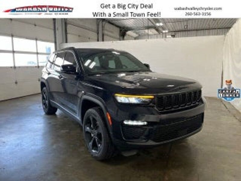 2023 Jeep Grand Cherokee — a typically priced live listing