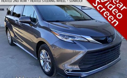 2022 Toyota Sienna Platinum