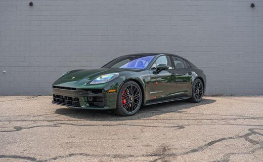 2026 Porsche Panamera GTS