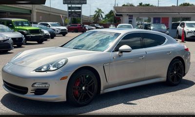 2013 Porsche Panamera S Hybrid