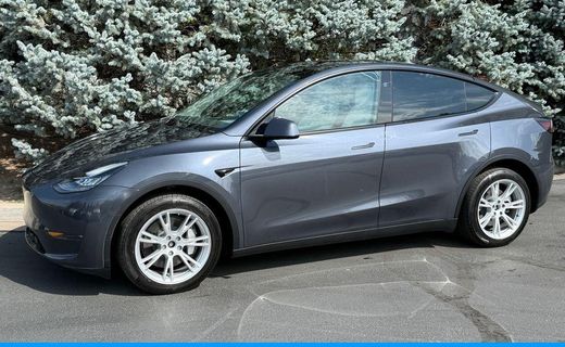 2023 Tesla Model Y Long Range Dual