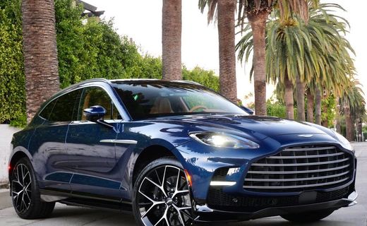2026 Aston Martin DBX DBX707