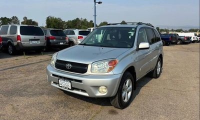 2004 Toyota RAV4 Base