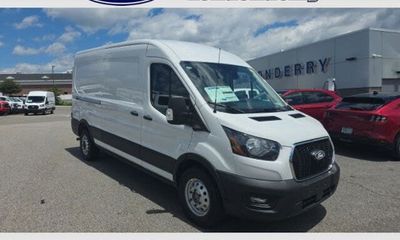 2026 Ford Transit Medium Roof