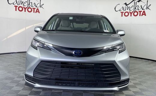 2021 Toyota Sienna LE