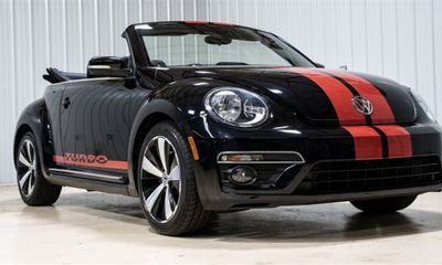 2013 Volkswagen Beetle Turbo Convertible