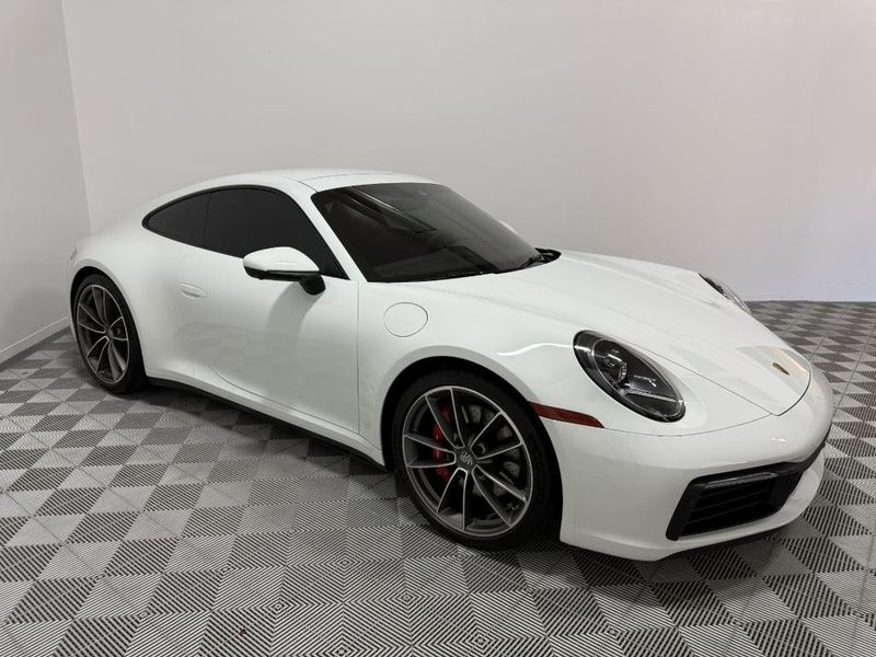 2024 Porsche 911 — a typically priced live listing