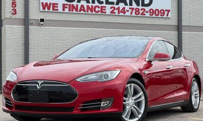 2014 Tesla Model S 85