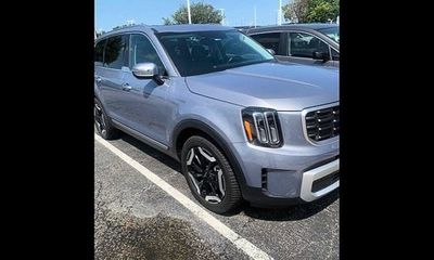 2023 Kia Telluride S