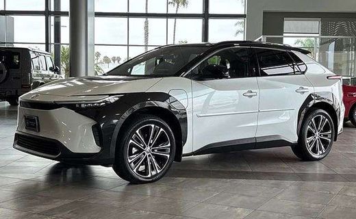 2023 Toyota BZ4X Limited