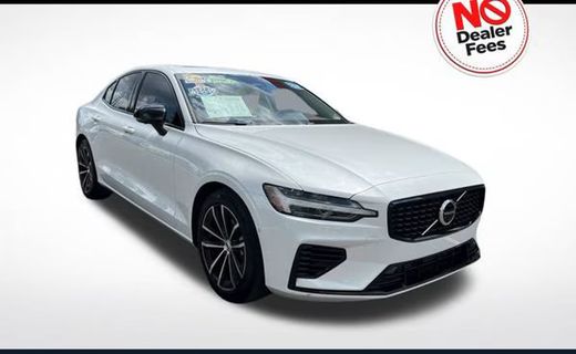 2023 Volvo S60 Plus Dark