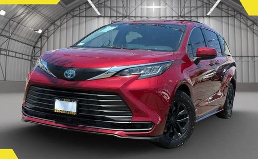 2021 Toyota Sienna LE