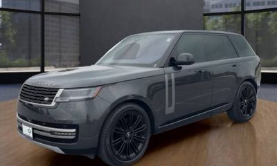 2023 Land Rover Range SE