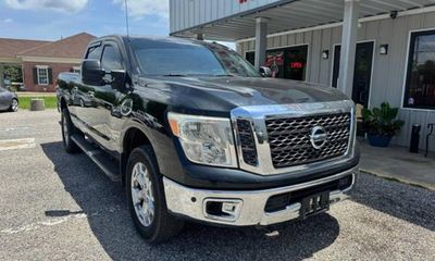 2017 Nissan Titan SV