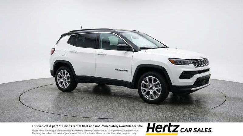 2025 Jeep Compass — a typically priced live listing