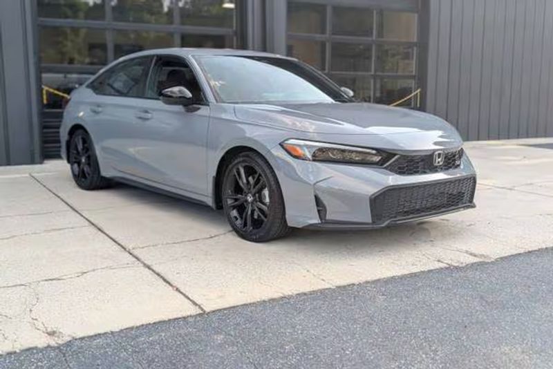 2025 Honda Civic Si — a typically priced live listing