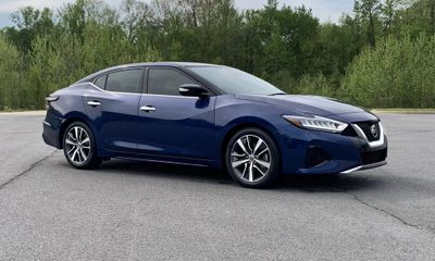 2020 Nissan Maxima SV