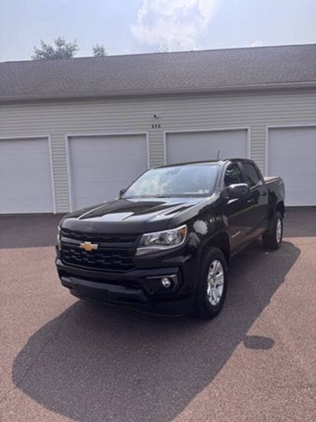 2021 Chevrolet Colorado — a typically priced live listing