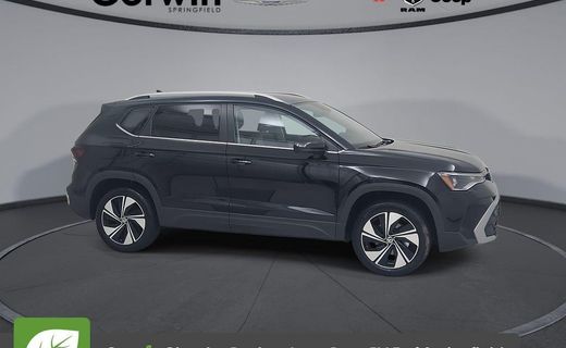 2025 Volkswagen Taos 4MOTION SE