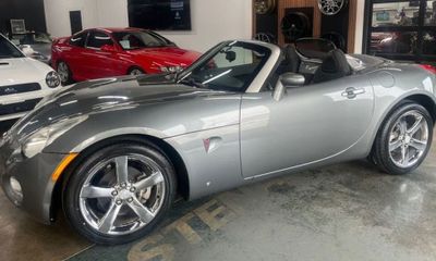 2007 Pontiac Solstice Base
