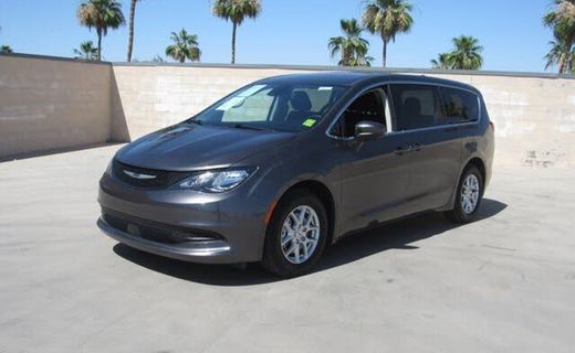 2023 Chrysler Voyager LX