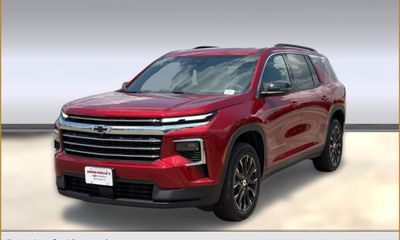 2026 Chevrolet Traverse LT