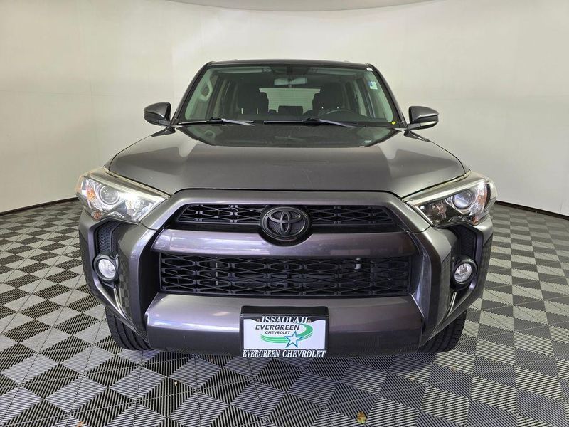 2016 Toyota 4runner — a typically priced live listing