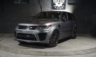 2019 Land Rover Range Sport SVR