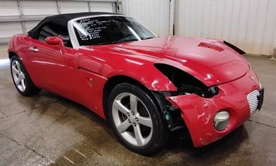 2006 Pontiac Solstice Convertible