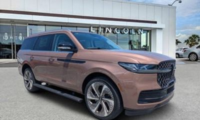 2027 Lincoln Navigator Black Label