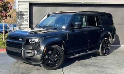 2026 Land Rover Defender 130 Limited Edition