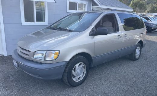 2000 Toyota Sienna