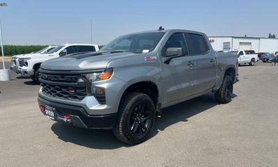 2024 Chevrolet Silverado Trail Boss Custom