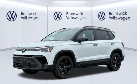 2026 Volkswagen Taos 4MOTION SE Black