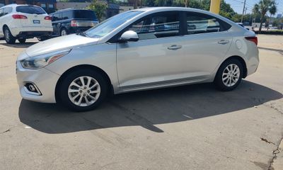 2019 Hyundai Accent SE AND SEL