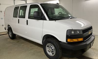 2025 Chevrolet Express 2500