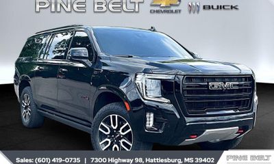 2023 GMC Yukon XL AT4