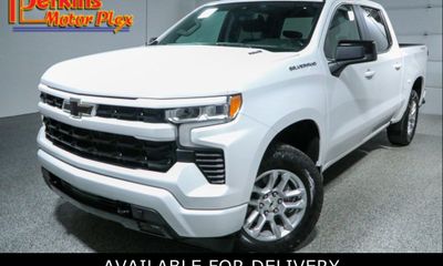 2022 Chevrolet Silverado RST