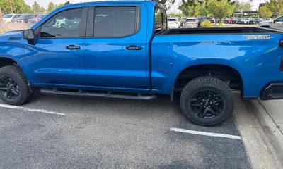 2024 Chevrolet Silverado Trail Boss LT