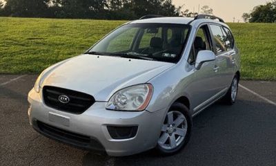 2009 Kia Rondo